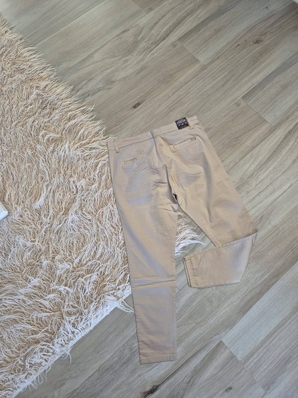Pantalón Hollister Chino de hombre - Imagen 2